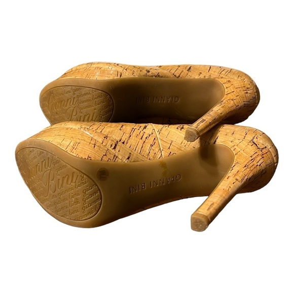 Gianni Bini Leather Heels Size 7M - Picture 6 of 9